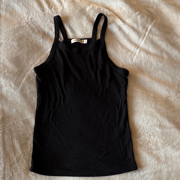 Black Ribbed Tank Top - Picture 1 of 1